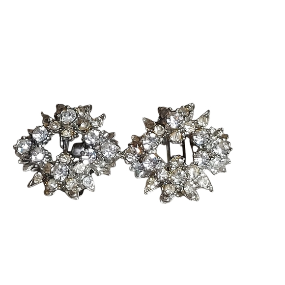 Vintage Elegant Silver Crystal Earrings Clip On - Picture 14 of 14